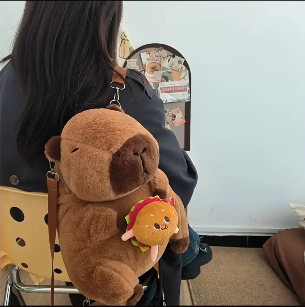 Mochila De Felpa Capibara Hamburguesa